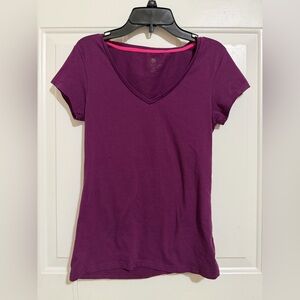 Energie Women's Plum V-Neck Short Sleeve Tee